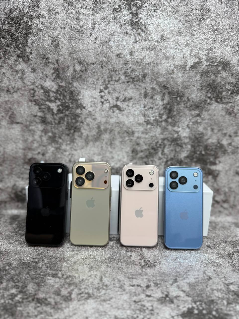 ایفون ۱۷ پرومکس فول صفحه