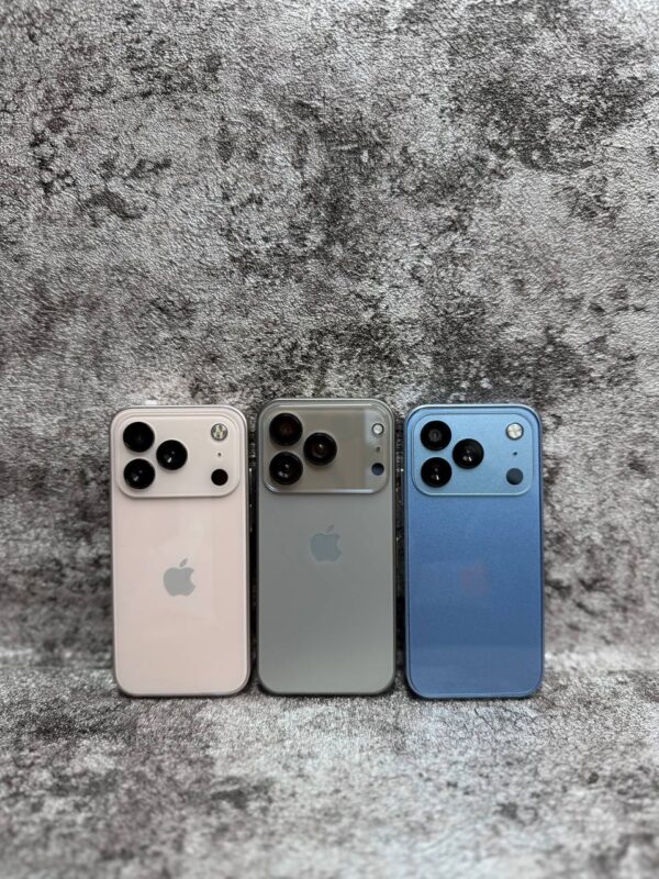 ایفون ۱۷ پرومکس فول صفحه