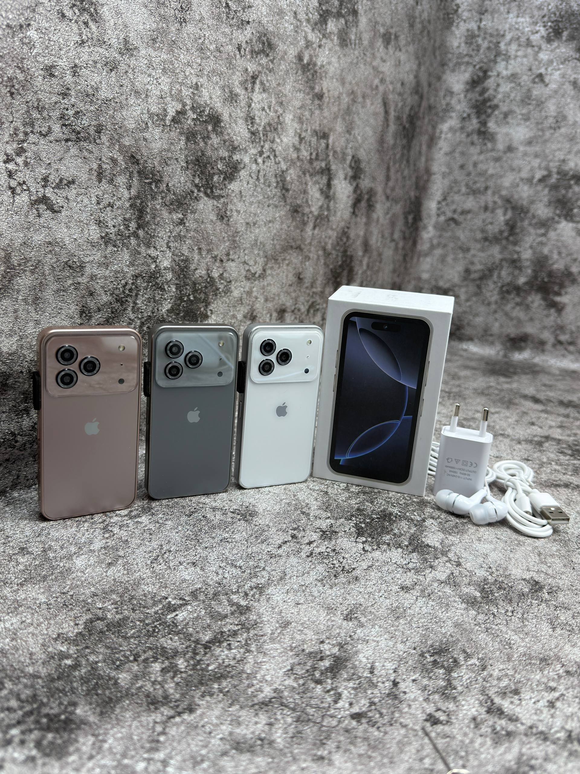 ایفون ۱۷ پرومکس فول صفحه