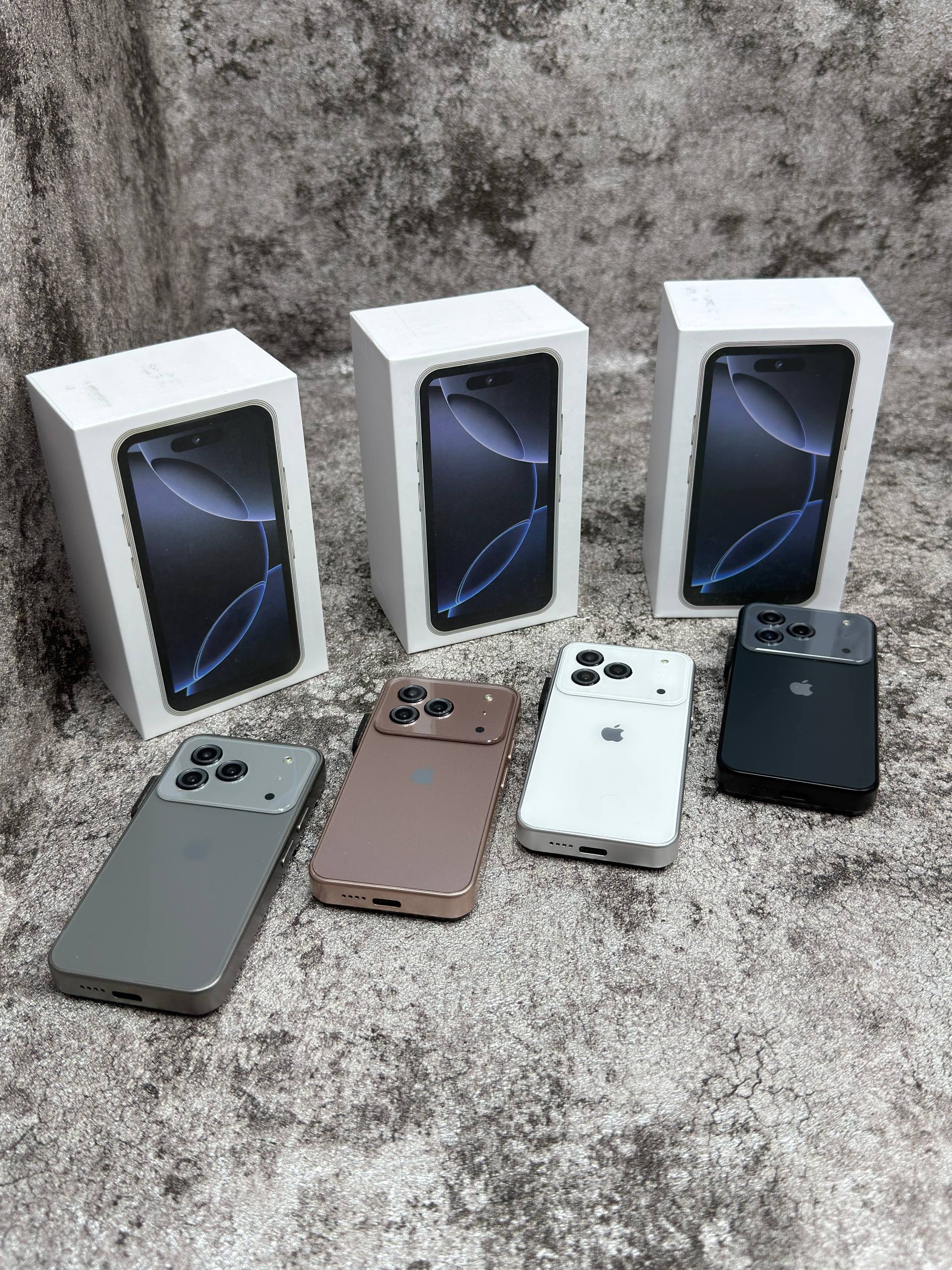 ایفون ۱۷ پرومکس فول صفحه