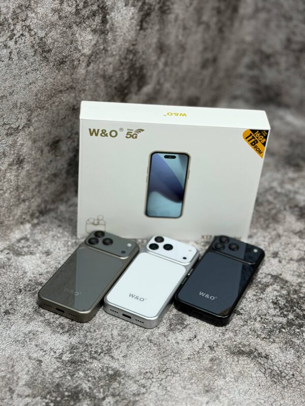 ایفون ۱۷ پرومکس متوسط (۴.۵ اینچ)