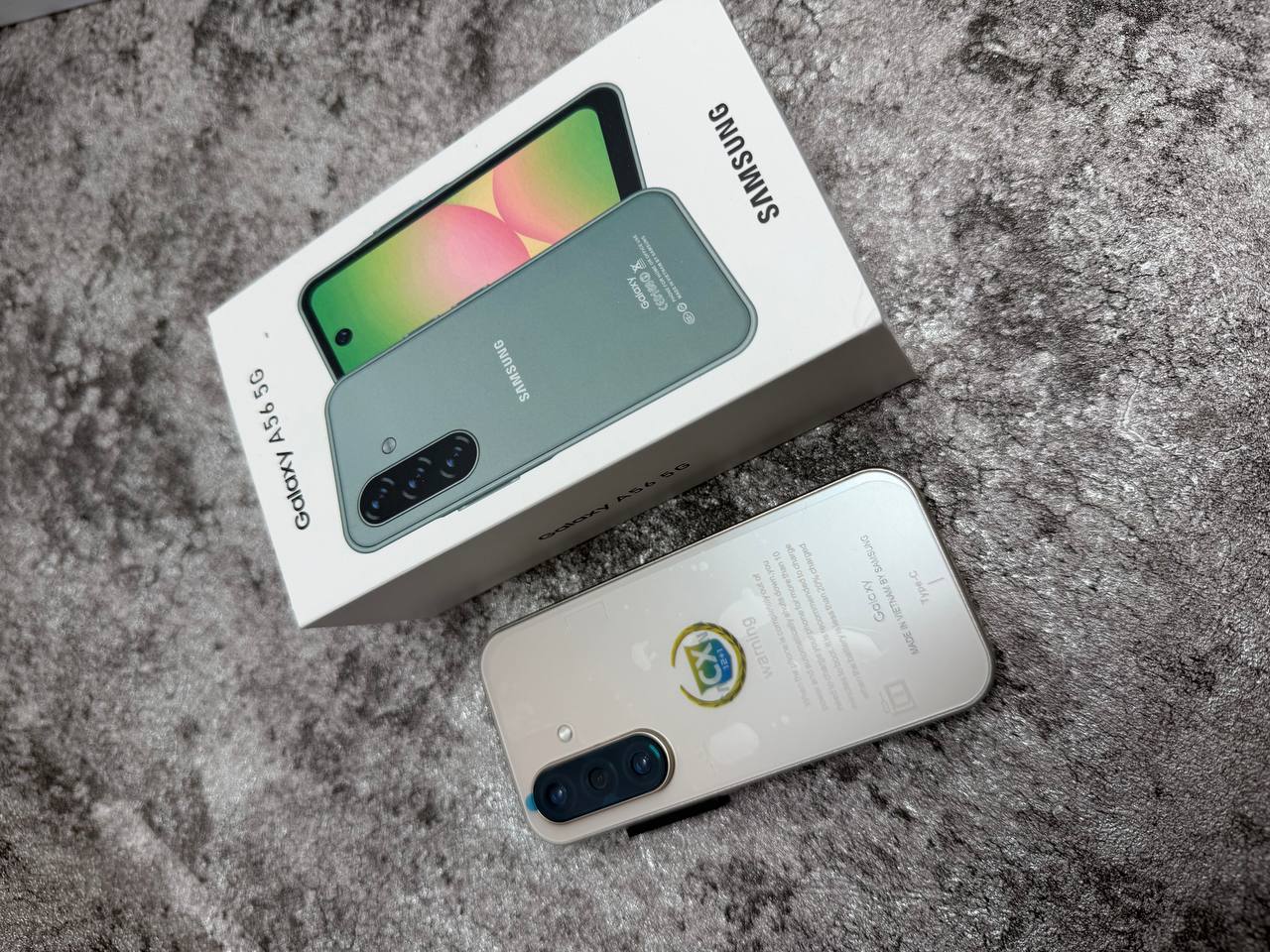 گوشی A56 سایز متوسط (۴.۵ اینچ)