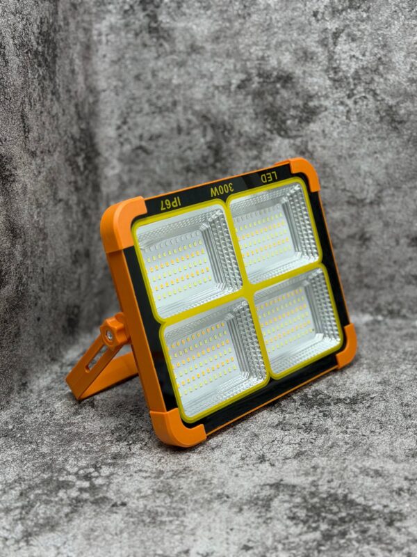 پرژکتور روشنایی witu